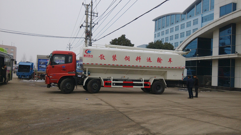 天錦30方散裝飼料車(chē)